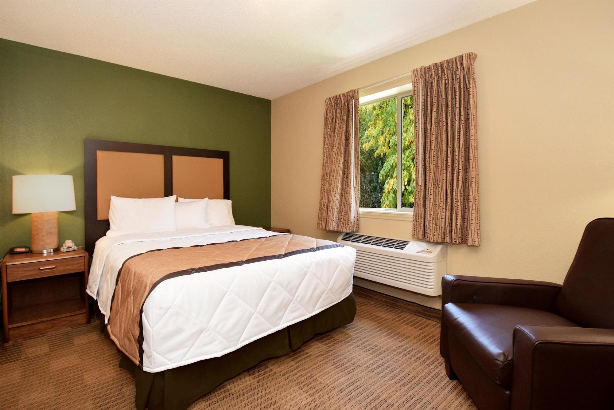 Extended Stay America Suites - Cincinnati - Blue Ash - Reagan Hwy Exterior foto